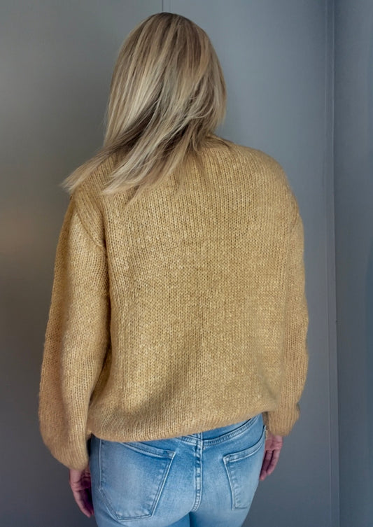 Scalloped Button Cardigan