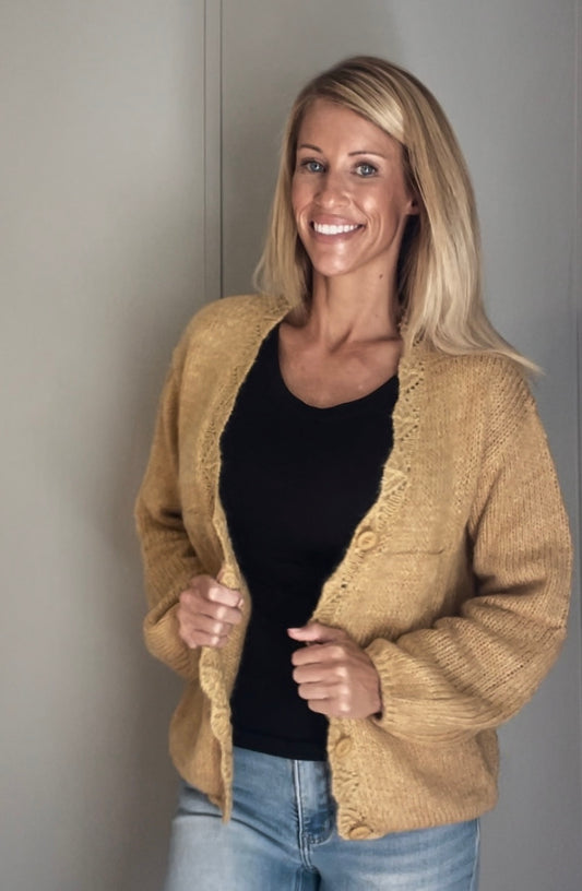 Scalloped Button Cardigan