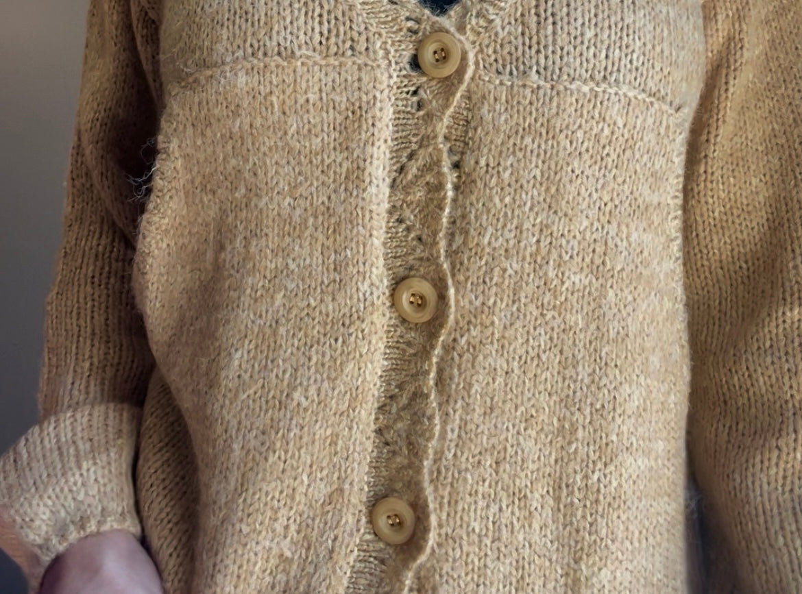 Scalloped Button Cardigan
